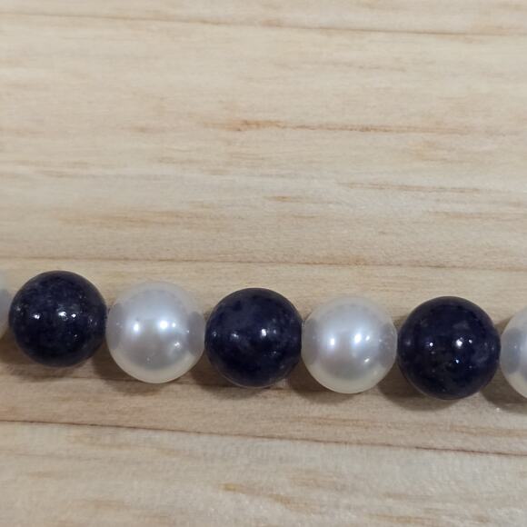 Lapis Lazuli and Pearl Graduated Bead Thread Strung 17" Necklace 14K GF Clasp - Picture 8 of 16